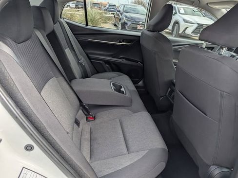 Used 2025 Toyota Camry LE image 29