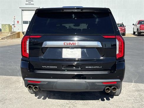 Used 2024 GMC Yukon Denali w/ Advanced Technology Package image 3