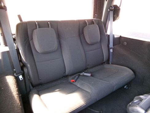 Used 2021 Jeep Wrangler Sport AWD/4WD image 12