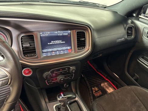Used 2019 Dodge Charger Scat Pack w/ Plus Group image 25