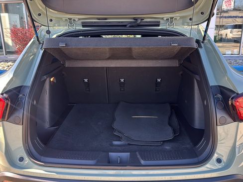 Used 2024 Chevrolet Trax RS w/ Driver Confidence Package image 22