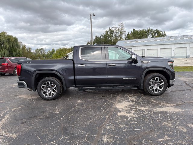 Used 2022 GMC Sierra 1500 SLT AWD/4WD image 11