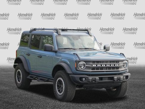 Used 2024 Ford Bronco Black Diamond w/ Sasquatch Package AWD/4WD image 2