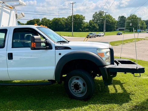 Used 2016 Ford F550 2WD SuperCab Super Duty image 7