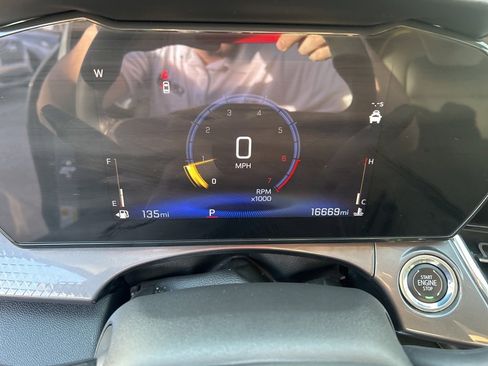 Used 2025 Chevrolet Trax ACTIV w/ Driver Confidence Package image 13