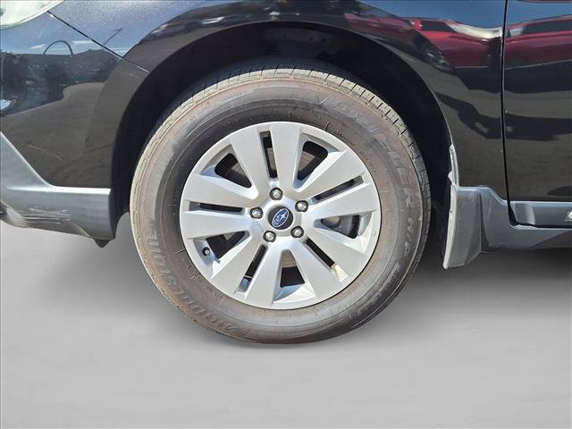 Used 2016 Subaru Outback 2.5i Premium w/ Popular Package #2 AWD/4WD image 12