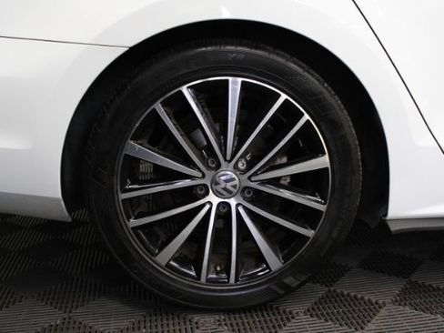 Used 2016 Volkswagen Jetta Sport FWD image 6