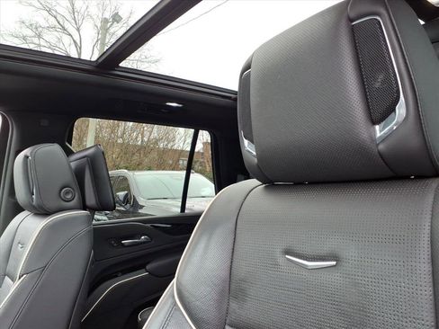 Certified 2021 Cadillac Escalade Sport image 24