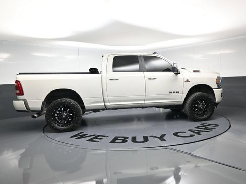 Used 2023 RAM 2500 Laramie AWD/4WD image 10