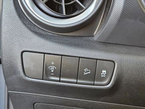 Used 2023 Hyundai Kona SEL w/ Cargo Package image 10