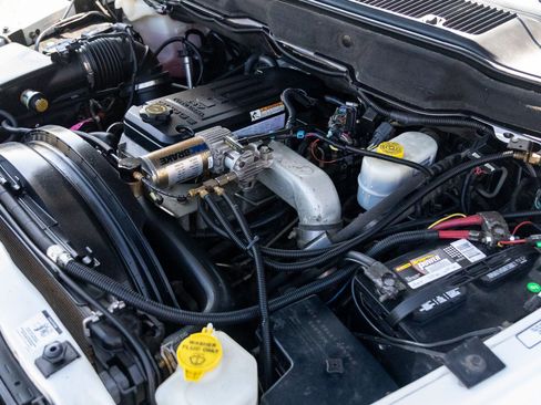 Used 2005 Dodge Ram 3500 Truck SLT image 29