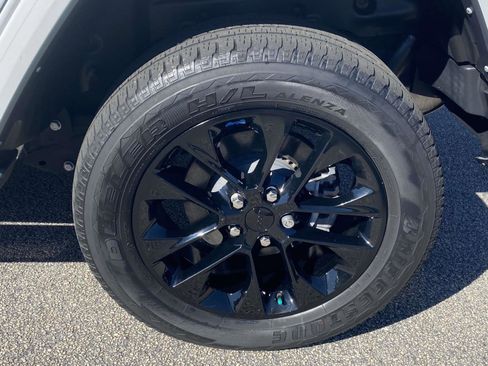 Used 2022 Jeep Wrangler Unlimited Sahara image 23