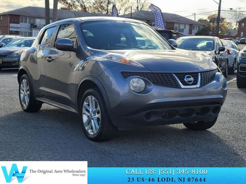 Used 2013 Nissan Juke SV image 1