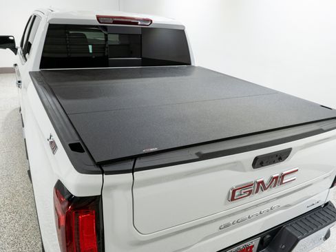 Used 2026 GMC Sierra 1500 SLT w/ SLT Premium Plus Package AWD/4WD image 11