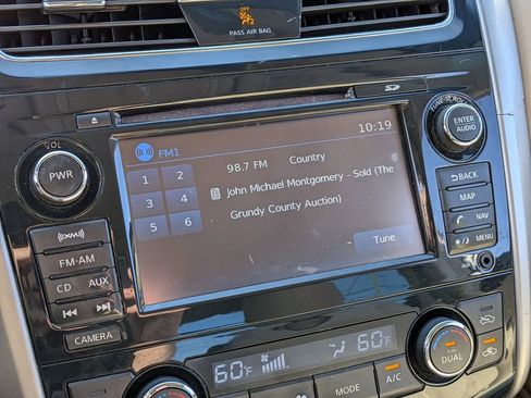 Used 2013 Nissan Altima 3.5 SV w/ Navigation Pkg image 23