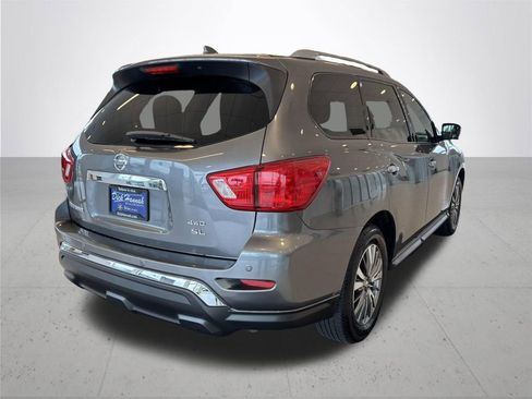 Used 2020 Nissan Pathfinder SL AWD/4WD image 7