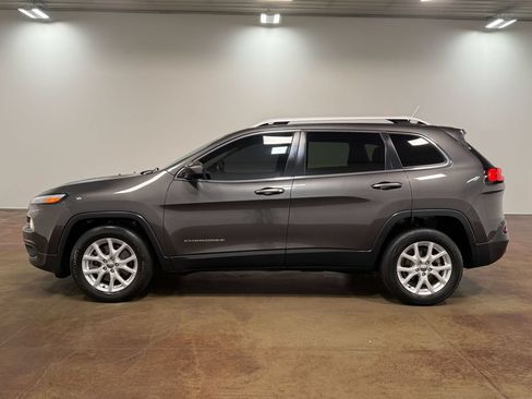Used 2014 Jeep Cherokee Latitude FWD image 6
