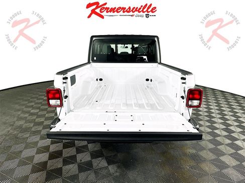 New 2026 Jeep Gladiator Sport image 16