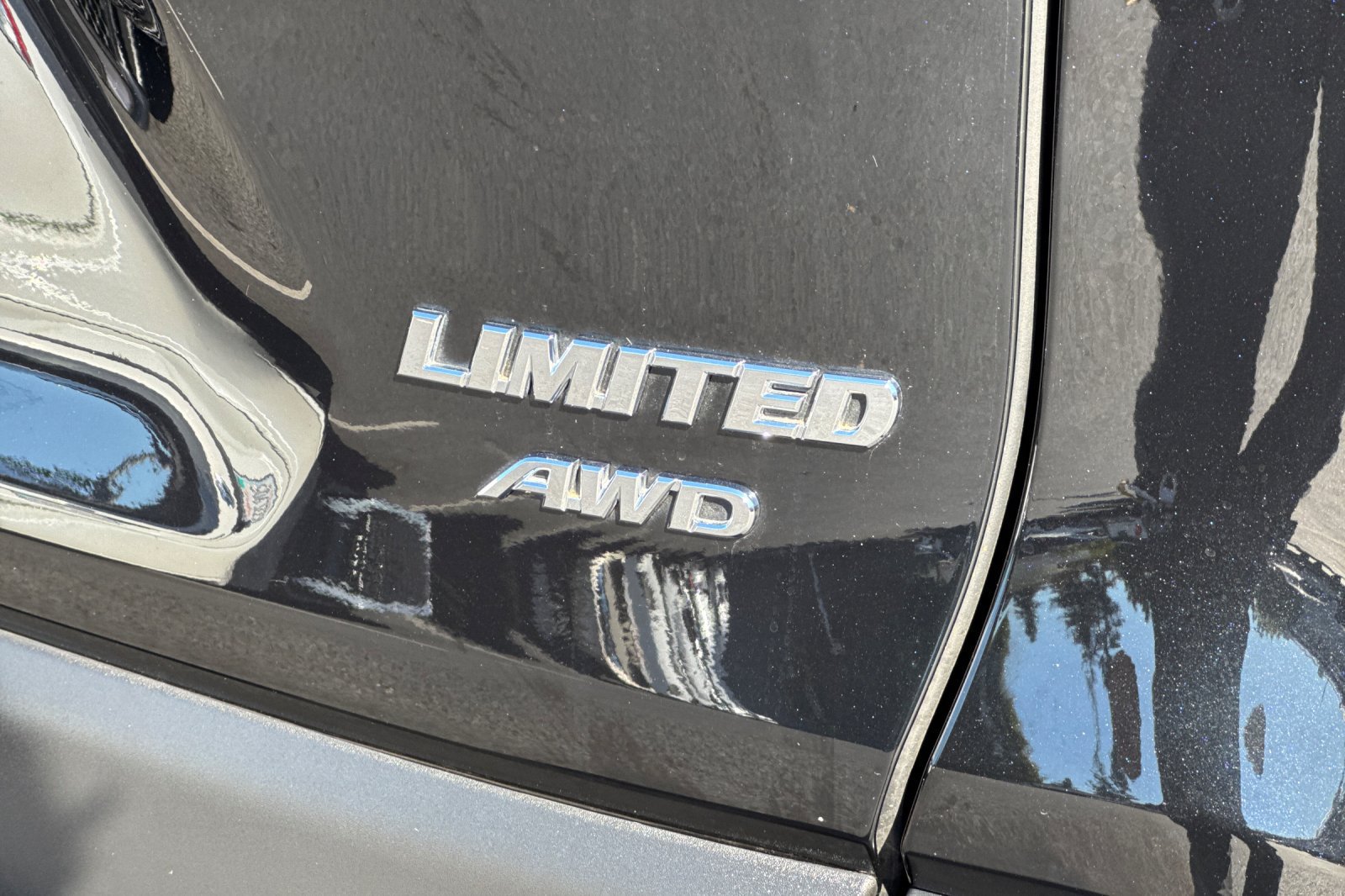 Certified 2025 Toyota RAV4 Limited w/ Advanced Technology Package AWD/4WD image 14