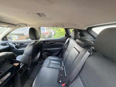 Used 2017 Nissan Rogue Sport SL FWD image 12
