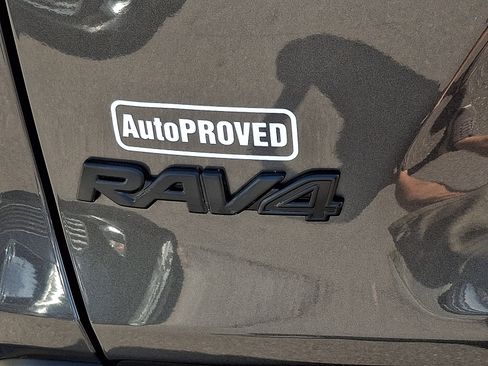 Used 2023 Toyota RAV4 LE AWD/4WD image 29