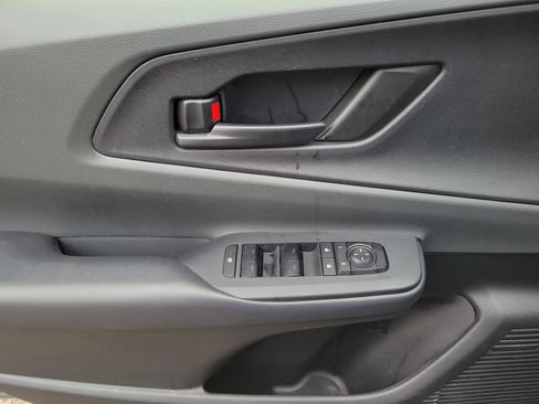 Used 2024 Toyota Prius LE FWD image 15