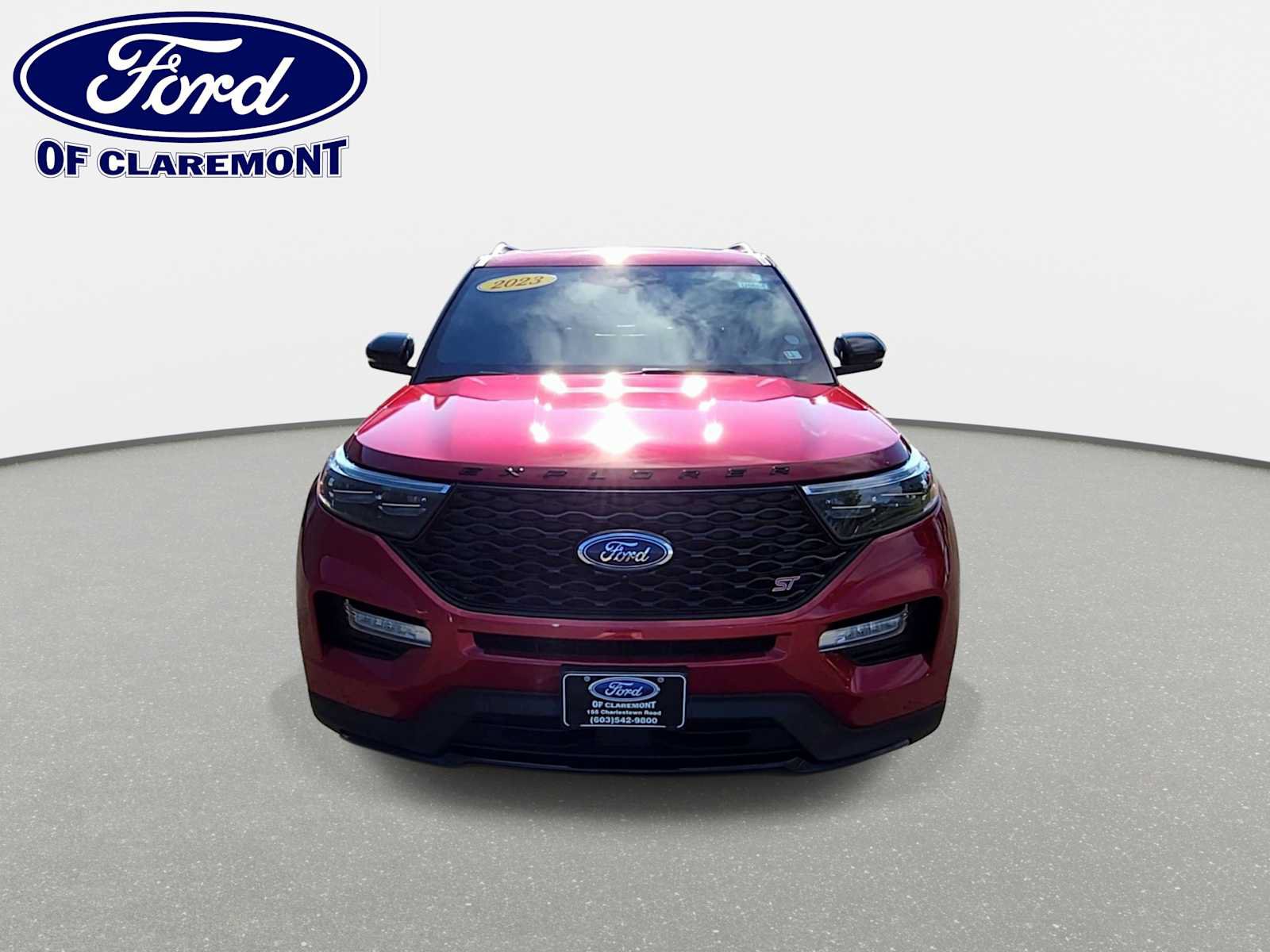 Used 2023 Ford Explorer ST AWD/4WD image 3