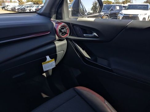 New 2026 Chevrolet Equinox RS image 18