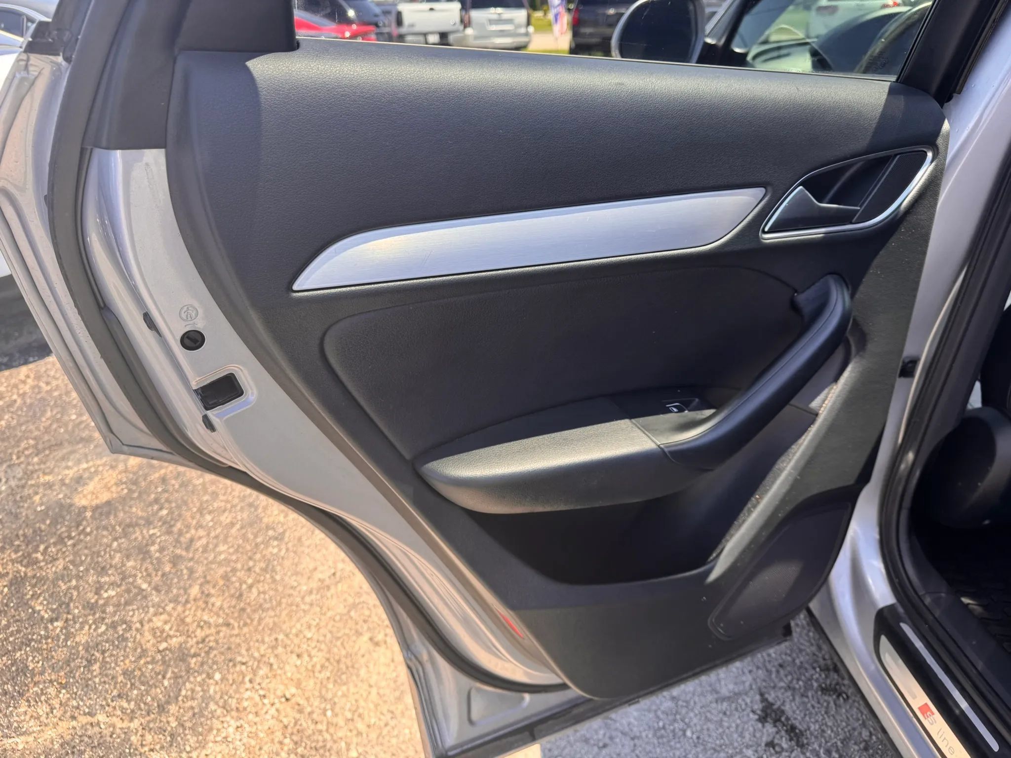 Used 2018 Audi Q3 2.0T Premium AWD/4WD image 21