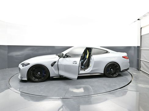 Used 2021 BMW M4 Competition w/ M Carbon Exterior Package RWD image 38
