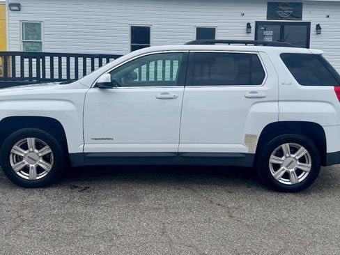 Used 2014 GMC Terrain SLE w/ Convenience Package AWD/4WD image 4