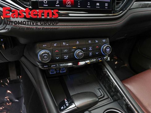 Used 2024 Dodge Durango R/T AWD/4WD image 20