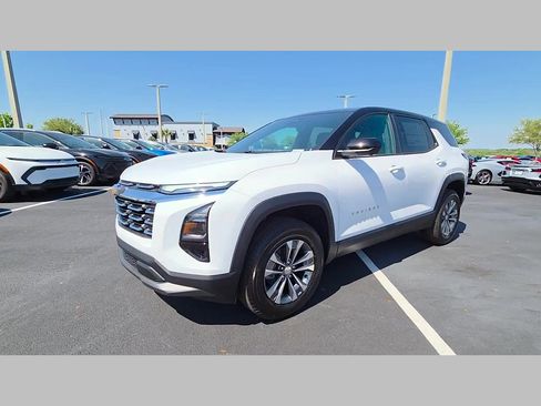 New 2026 Chevrolet Equinox LT image 13