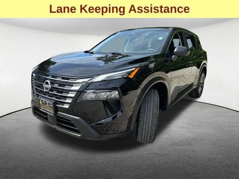 Used 2024 Nissan Rogue S AWD/4WD image 5