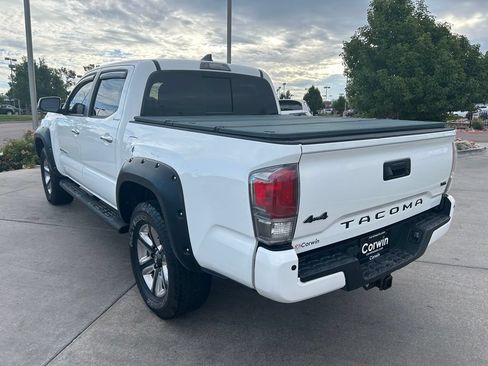 Used 2017 Toyota Tacoma Limited w/ Tow Package AWD/4WD image 6