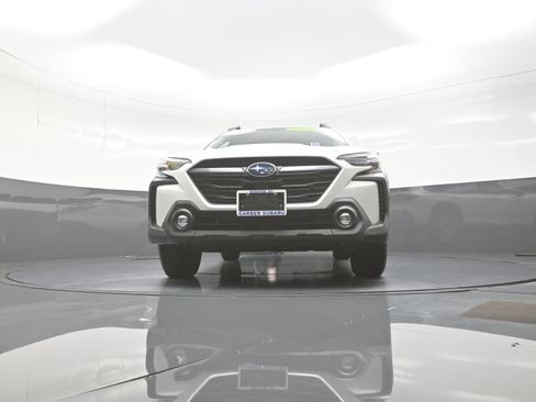 Used 2023 Subaru Outback Premium AWD/4WD image 10