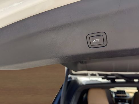 Used 2021 Chevrolet Tahoe Premier w/ Texas Edition RWD image 12