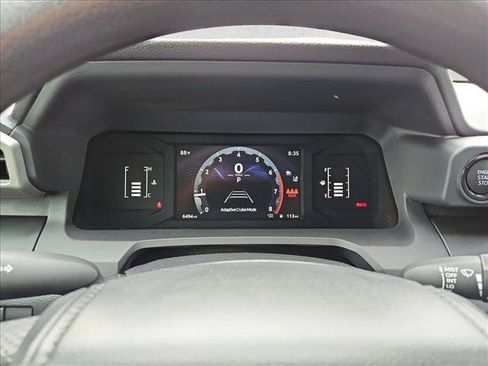 Used 2025 Toyota Tacoma SR AWD/4WD image 10