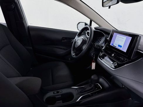Used 2024 Toyota Corolla LE FWD image 35