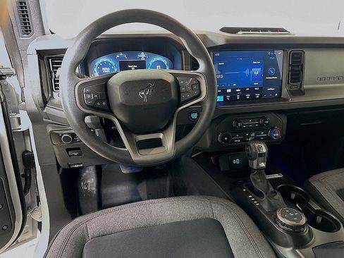 Used 2025 Ford Bronco 2-Door w/ Sasquatch Package image 21