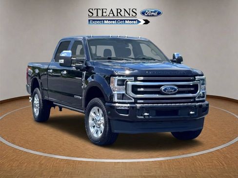 Used 2022 Ford F350 Platinum AWD/4WD image 2