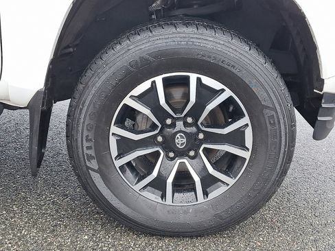 Certified 2023 Toyota Tacoma TRD Sport w/ Advanced Technology Package image 8