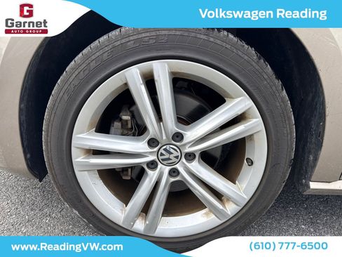 Used 2015 Volkswagen Passat TDI SE image 10