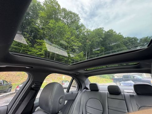 Used 2019 Mercedes-Benz C 300 4MATIC Sedan image 10