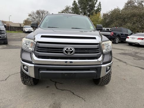 Used 2015 Toyota Tundra SR5 image 8