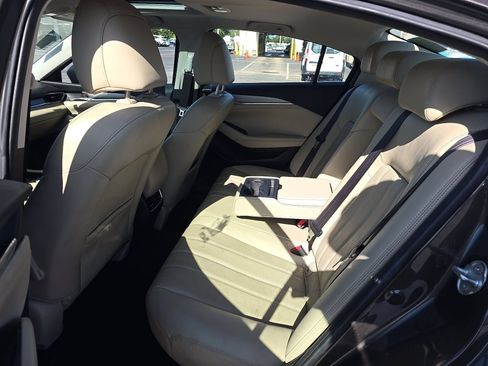 Used 2018 MAZDA MAZDA6 Touring FWD image 4
