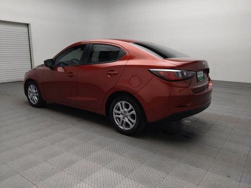 Used 2017 Toyota Yaris iA image 5