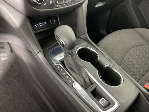 Used 2023 Chevrolet Equinox LT image 19