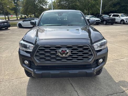 Certified 2023 Toyota Tacoma TRD Off-Road w/ Technology Package AWD/4WD image 5