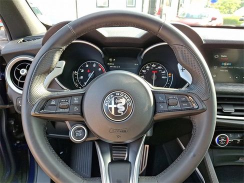 Used 2022 Alfa Romeo Stelvio Sprint image 20